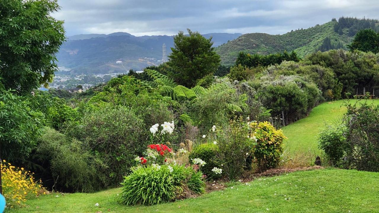 Hotel Boutique Art Retreat Upper Hutt Exterior foto