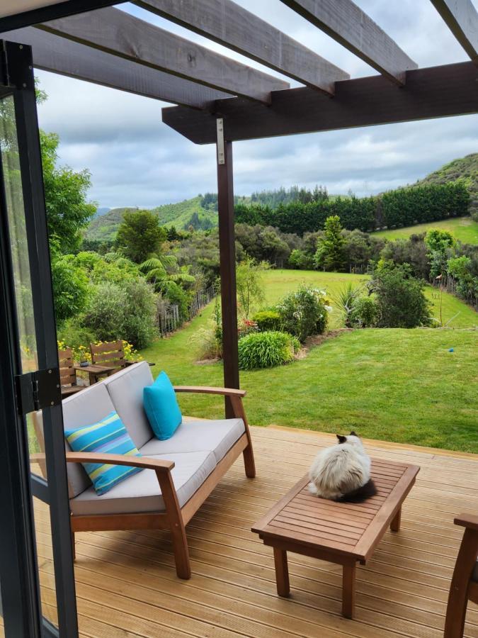 Hotel Boutique Art Retreat Upper Hutt Exterior foto