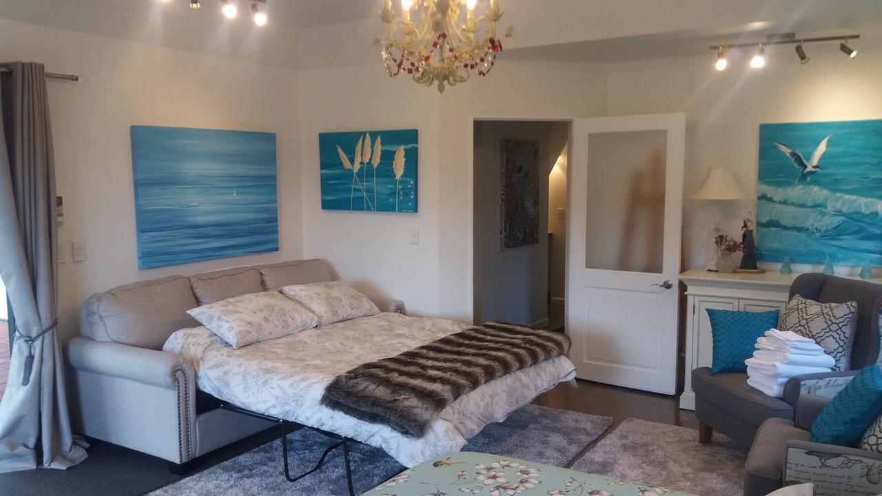 Hotel Boutique Art Retreat Upper Hutt Exterior foto